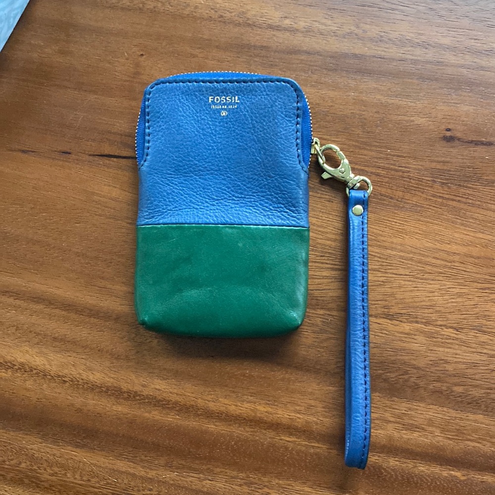 Fossil wallet clutch